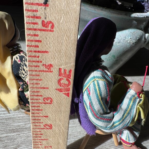 2x VTG Wizo Home Industries Woman Sitting Doing Needlepoint Handmade Doll Israel - Picture 5 of 5